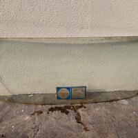 Parabrezza anteriore fist 600d