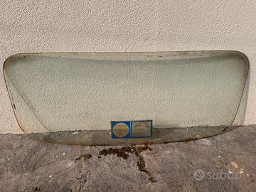 Parabrezza anteriore fist 600d