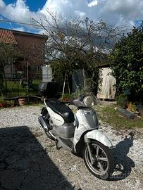 Aprilia scarabeo 125