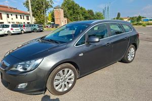 Opel astra sport tourer