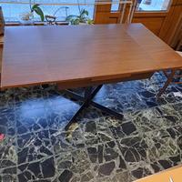 14 tavoli 90x90 apribili a 119 e 148 cm