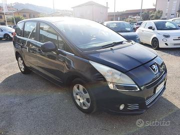 Peugeot 5008 1.6 HDi 112CV Tecno OPERATORI DE...