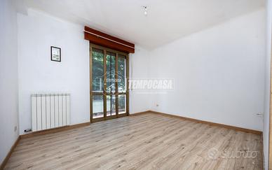 Trilocale luminoso a pochi passi dal centro e da M