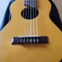 guitalele Yamaha 