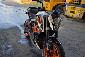 Ktm Duke 390 ABS