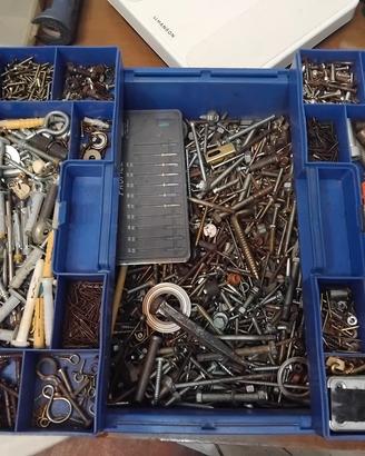  dischi taglio cassetta attrezzi e cassetta vuota 