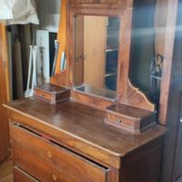 Comò con specchieta