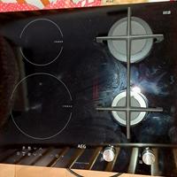 Piano cottura misto induzione e gas AEG 