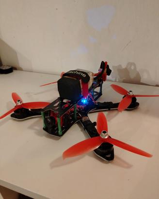 drone fpv analogico da freestyle