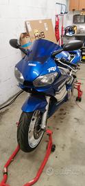 Yamaha R6 