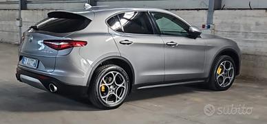 STELVIO 2.2 Q4 190CV Cambio automatico my2019
