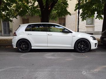 Golf 7 r dsg 4 motion 300cv