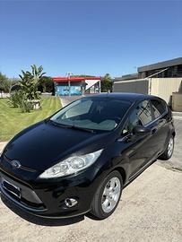 Ford Fiesta titanium 1.4 tdci 68cv 2010
