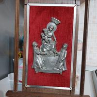 antiquariato edicola in peltro inciso a mano