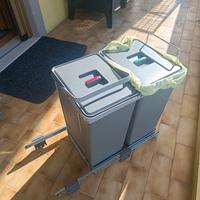 Contenitori con carrello scorrevole