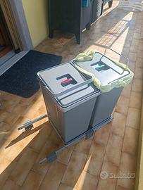 Contenitori con carrello scorrevole