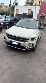 VOLKWAGEN T-ROC