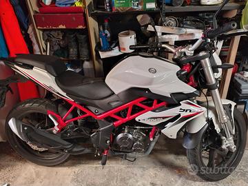 Benelli bn125