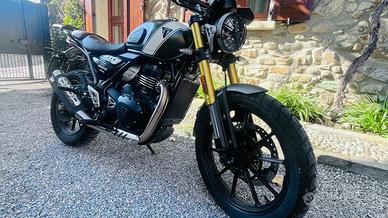 Triumph scrambler x 400