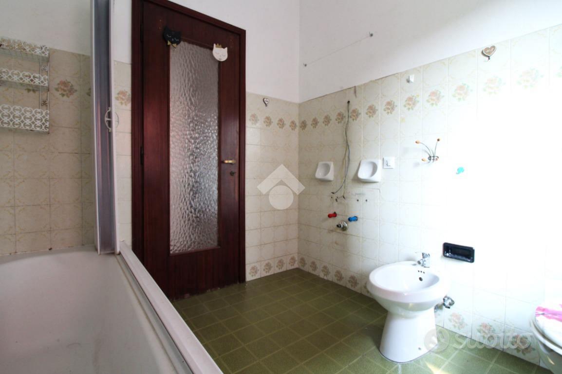 3 LOCALI A PAVIA - Vista 5