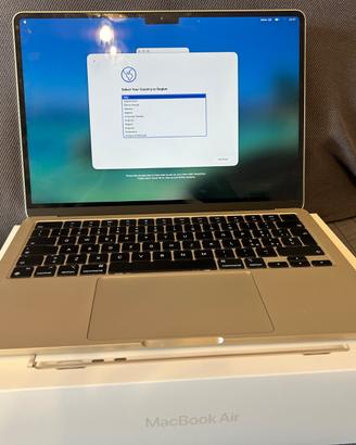 MacBook Air 13.6" M2 (2022) - 16GB RAM / 512GB SSD