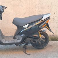Piaggio nrg mc2 -50 cc a liquido