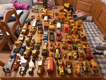 Scavatori, ruspe, camion, giocattoli, modellin ecc