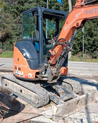 escavatore hitachi 33