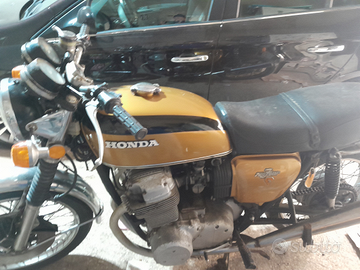 Moto in buone condizioni ma da restaurare