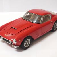 Ferrari 250 GT SWB 1/18 CMC
