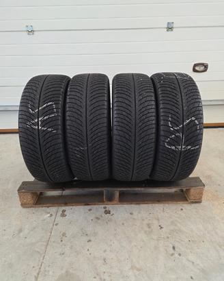 4 gomme Michelin 215 55 18 invernali