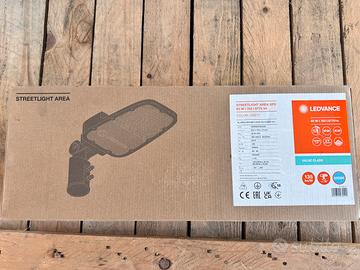 Lampione faro LED 65W Ledvance IP66 nuovo