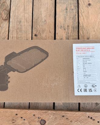 Lampione faro LED 65W Ledvance IP66 nuovo