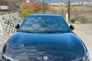 Alfa Romeo Junior ibrida 29,500