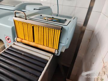 Impacchettatrice per alimenti