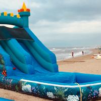 Scivolo gonfiabile acquatico con piscina - giochi