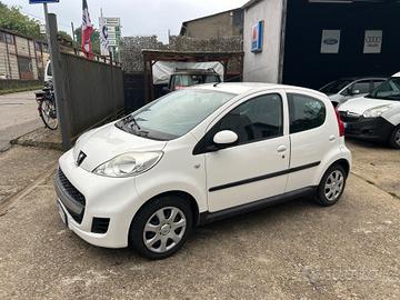 Peugeot 107 1.4 HDi 5p. Plaisir