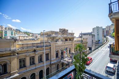 4 LOCALI A GENOVA