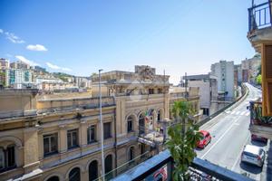 4 LOCALI A GENOVA