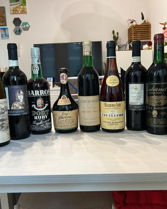 Lotto 11 bottiglie di vino vintage per collezione
