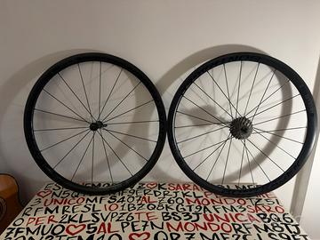 Ruote bontrager aeolus Pro3 freni a pattino