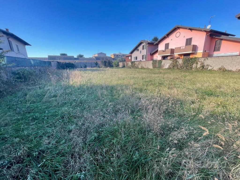 Terreno di 1030 m² a Arconate - Altro