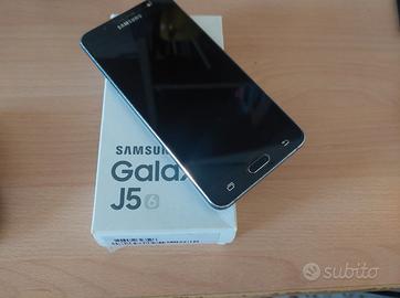 SAMSUNG galaxy .J5