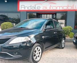 Lancia Ypsilon 1.2 DOPPIO TETTO NAVIGATORE PREZZO 