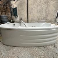 Vasca idromassaggio Jacuzzi