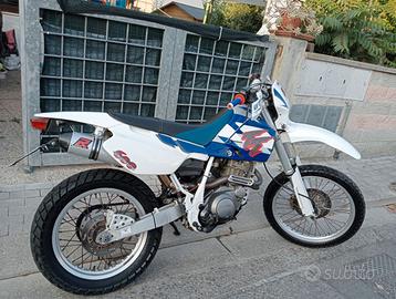 Moto enduro