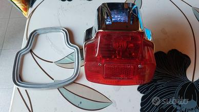 Gruppo Ottico Fanale Faro Posteriore Vespa GT Spri
