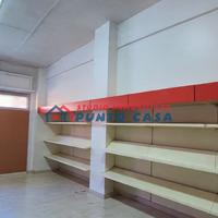 VIA VIRGILIO - Locale commerciale con giardino