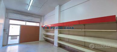 VIA VIRGILIO - Locale commerciale con giardino