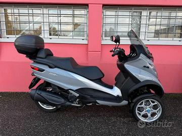 PARABREZZA MP3 350/400/500 HPE DAL 2018 AL 2021